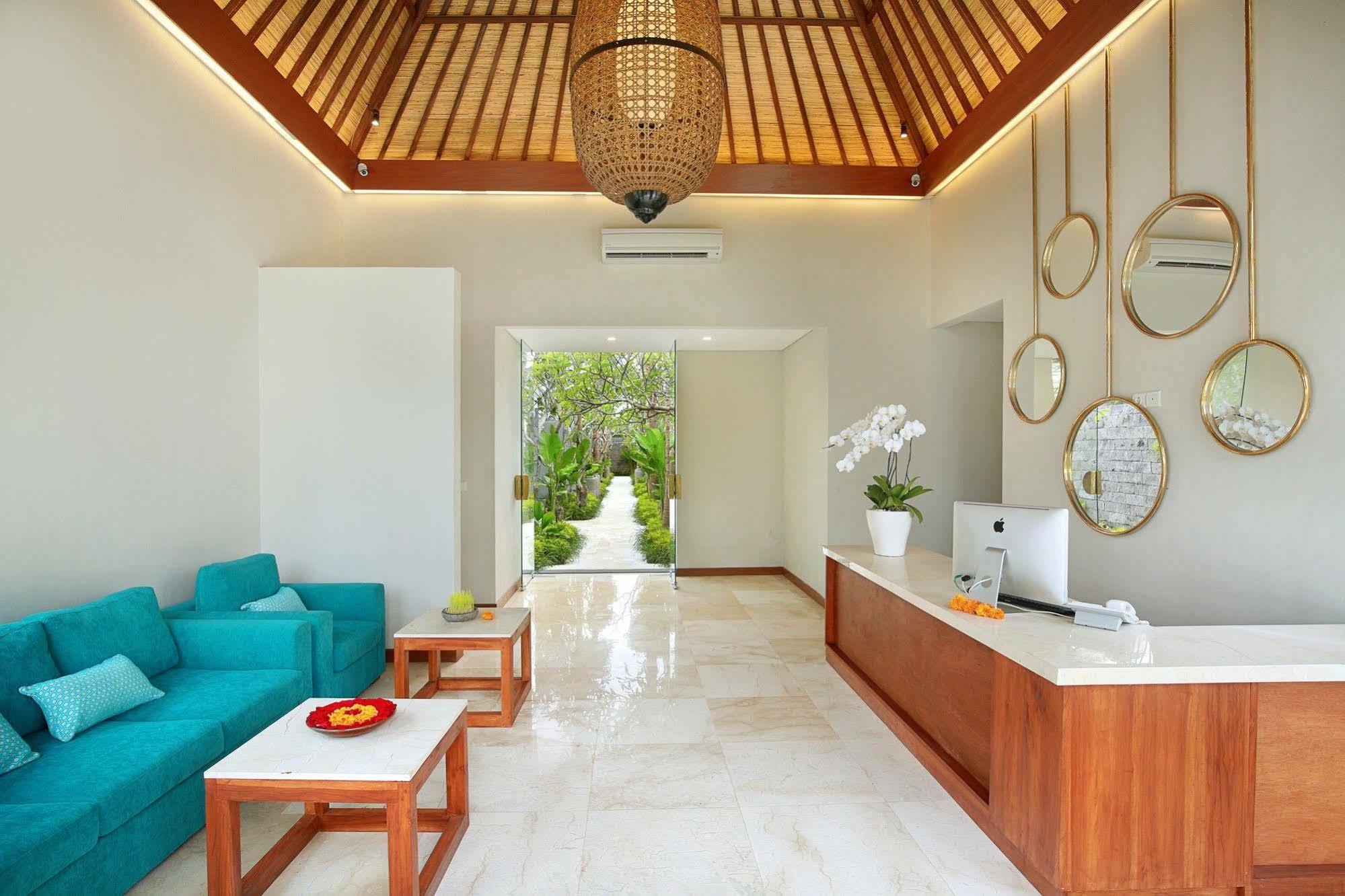 Aksari Villa Seminyak  Exterior photo